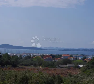 Građevinsko zemljište s pogledom na more – Sukošan, 11.845 m²