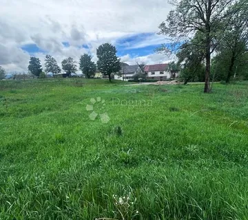 GRAĐEVINSKO ZEMLJIŠTE BUDAK 1276 m2 - Budak, Gospić