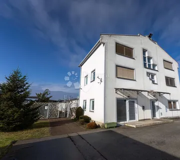 PRODAJE SE POSLOVNA ZGRADA – 1572 m² + DVORIŠTE 1236 m² - Donji Kućan, Varaždin