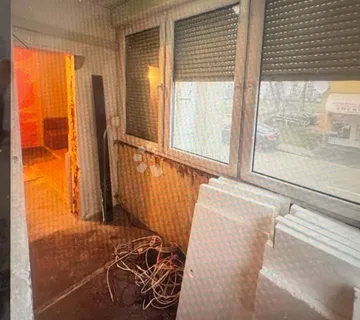 Velika Gorica 49m2 centar, za adaptaciju ! - cover