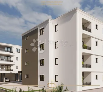DRVENIK - Trosoban stan blizu mora S4 - Drvenik, Gradac
