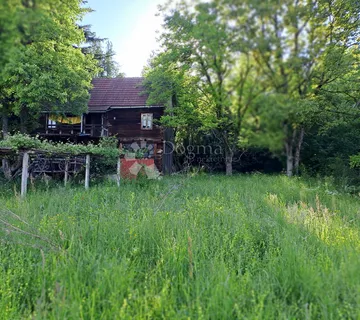 Drvena vikendica na kat - Glina