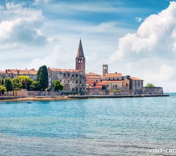 POREČ,stan na TOP lokaciji 1.red do mora