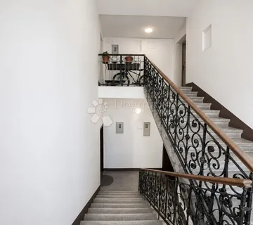 PRILIKA !!! 142 m² | parkirno mjesto | ostava | strogi centar Zagreba
