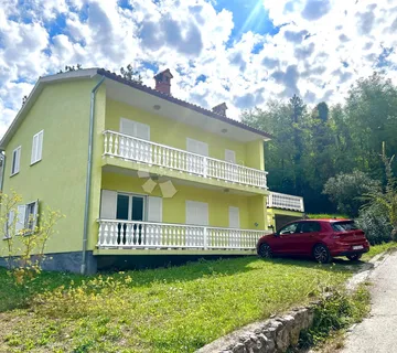 Katnica sa velikim zemljištem - Labin