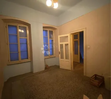 CENTAR RIJEKE – 98,54 m² S VELIKIM INVESTICIJSKIM POTENCIJALOM - Rijeka