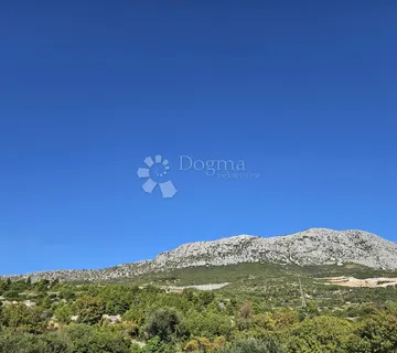 Građevinsko zemljište s pogledom na more u Kaštel Kambelovcu! - Kaštel Kambelovac, Kaštela