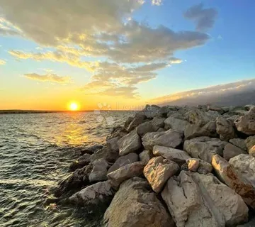 Samo u Dogmi, Rtina građevinsko zemljište 362m2 100m od mora - Rtina, Ražanac