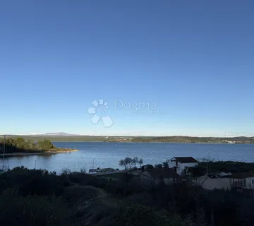 Raslina, prekrasno građevinsko zemljište uz Prokljansko jezero! - Raslina, Šibenik