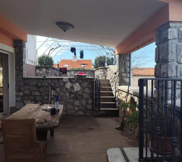 Kostrena - etaža sa okućnicom i garažom - Vrh Martinšćice, Kostrena