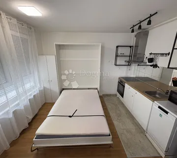 Stan U Iveru – Odlična Prilika Za Stanovanje, Najam Ili Investiciju! - Sesvete, Zagreb