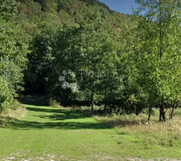 Klana-Lisac, šuma sa pristupnim putom - Lisac, Klana