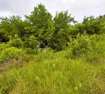 Građevinsko zemljište 566 m2 - Gočan Barban
