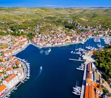 Samostojeća Kuća U Milni 160 M2 - Milna