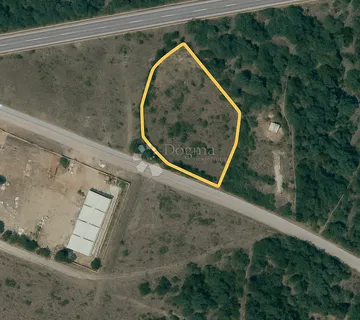 TROMILJA- Građevinsko zemljište 2900 m2 - Konjevrate, Šibenik