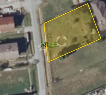 Bilje – parcela široke fronte, svi priključci