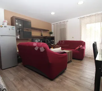 GROBNIK LUKEŽI DVOJNA KUĆA 90M2 - cover