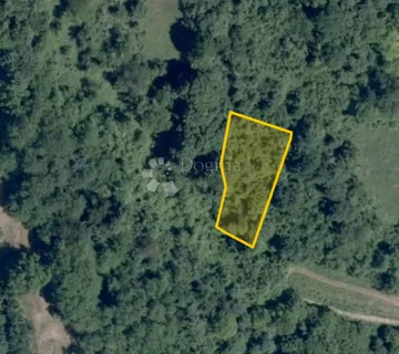 Na prodaju poljoprivredno zemljište – 707 m², Donja Voća!