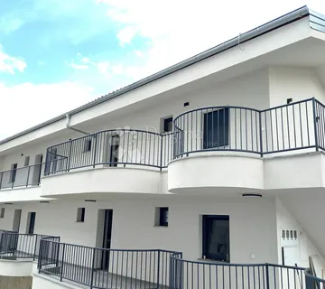 Crikvenica, novogradnja nekoliko minuta pješice od plaže - cover