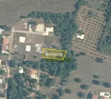 Poljoprivredno zemljište kod Vodnjana - 587 m2