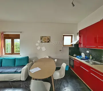 Stan U Prizemlju - 350m Od Mora - Fažana