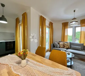 Trosobni apartman na Viru S1 - cover