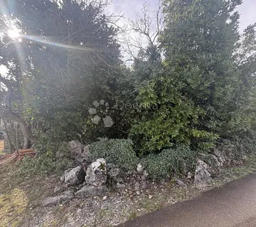 Građevinsko zemljište na Krku-dvije čestice u blizini Vrbnika - Garica, Vrbnik