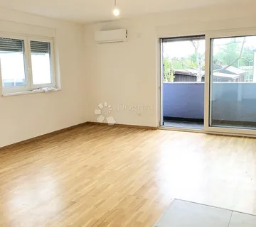 Odličan Stan S Velikim Vrtom - Zagreb