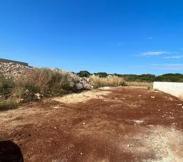 Građevinsko zemljište na atraktivnoj lokaciji - Banjole, Medulin