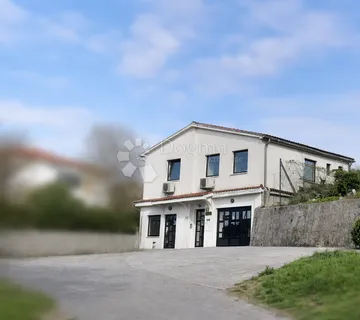 Kantrida neponovljiva prilika - samostojeća kuća 360.000 €! - cover