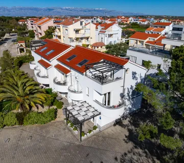 Zaton-Nin,luksuzna apartmanska kuća uz plažu,3 apartmana,pogled na more - Zaton, Nin