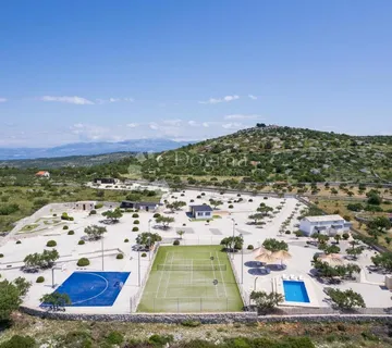 Hacienda na Braču 10000m2 okućnice - cover