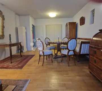 Trosoban stan na atraktivnoj lokaciji u Zagrebu