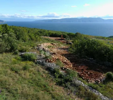 Zemljište s Građevinskom Dozvolom i Pogledom na More - Rabac, Labin