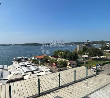 Rijetka prilika!!! Dva apartmana u centru Rovinja, more na dohvat pogleda!