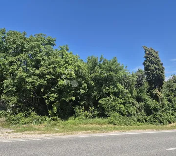 Kombinirano zemljište velike površine na atraktivnoj lokaciji - Labin