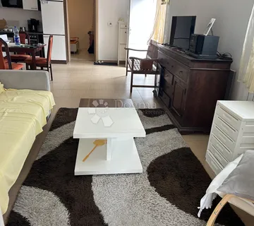 Srdoči Prizemni Stan Sa Puno Potencijala - Rijeka