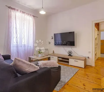Apartman u srcu Šibenika - cover