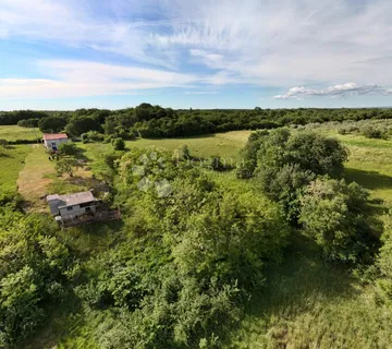 Muntić – zemljište 1.516 m², 7 km do mora - Muntić, Ližnjan