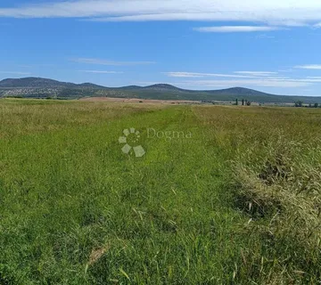 Povoljno Poljoprivredno Zemljište - Biograd na moru
