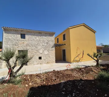 Nova Kamena Vila U Centru Bala - Bale