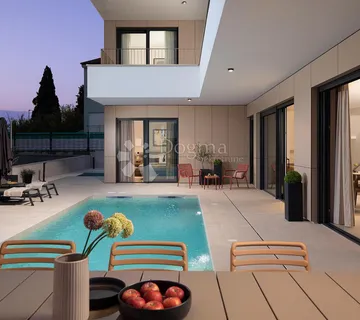 FAŽANA - Premium luksuzna villa na korak do plaže