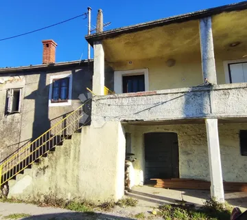 PRILIKA 2 kuće za 50.000 € - cover