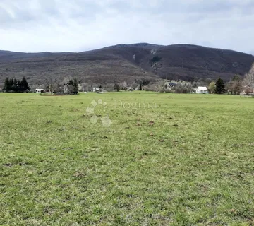 PRODAJE SE GRAĐEVINSKO ZEMLJIŠTE KORENICA - cover