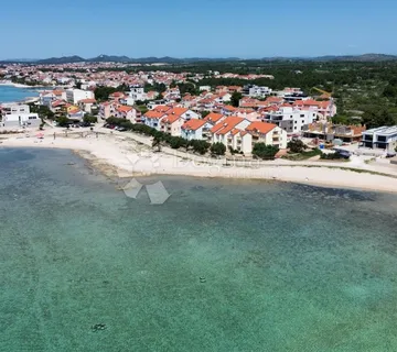 Srima, Lokacija Koja Oduzima Dah, Dvosoban Stan S Vrtom, 70 M Od Plaže - Srima, Vodice