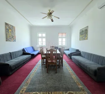 PRODAJA, Stan, Karlovac, NKP 68 m2, Centar