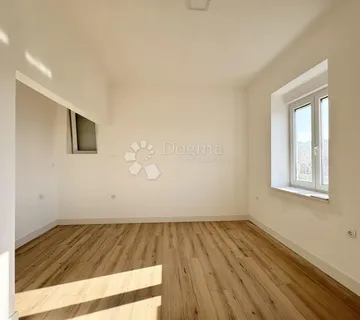 Perfect Blend of Style and Location – Fully Renovated Apartment in Novi Vinodolski! - cover