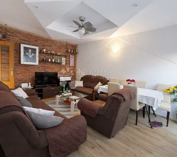 ***SNIŽENO*** Sesvete (Gajišće) – 3S stan s vrtom 100 m², garaža + parking - Sesvete, Zagreb