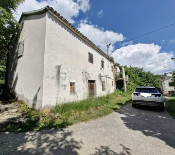 Prekrasna starina za adaptaciju u okolici Buzeta - cover
