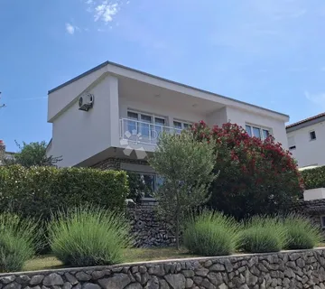 Kuća na elitnoj poziciji u Crikvenici – rijetko dostupna na tržištu - Crikvenica